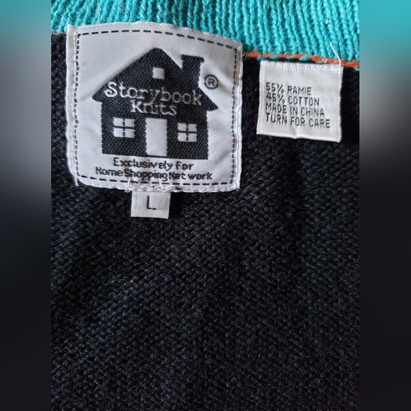 Cadigan handknited with fruits design - Picture 9 of 9